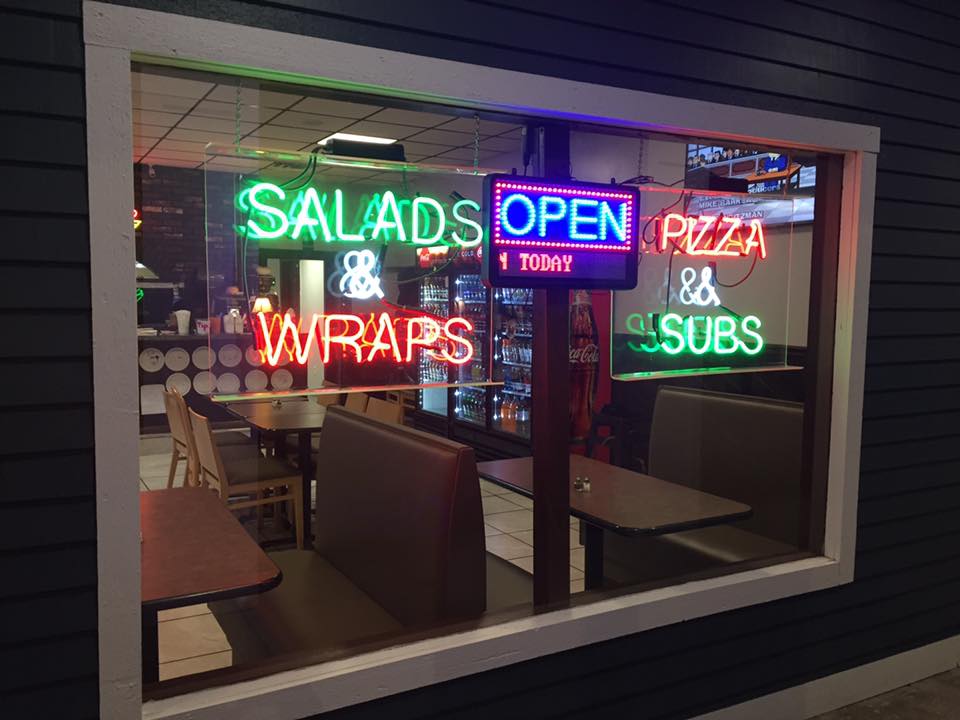 Wings 'N' Pies Willimantic